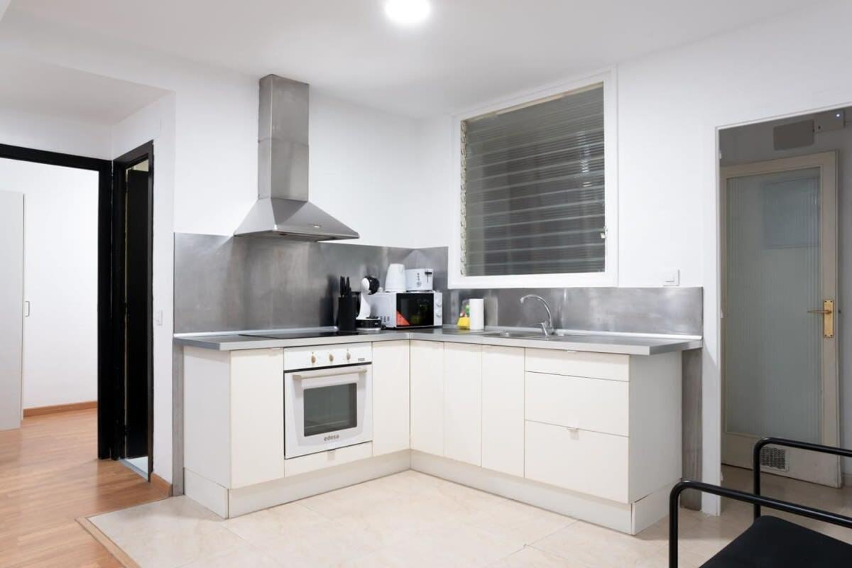 Plaza Urquinaona And Comfortable 3bd Appartamento Barcellona