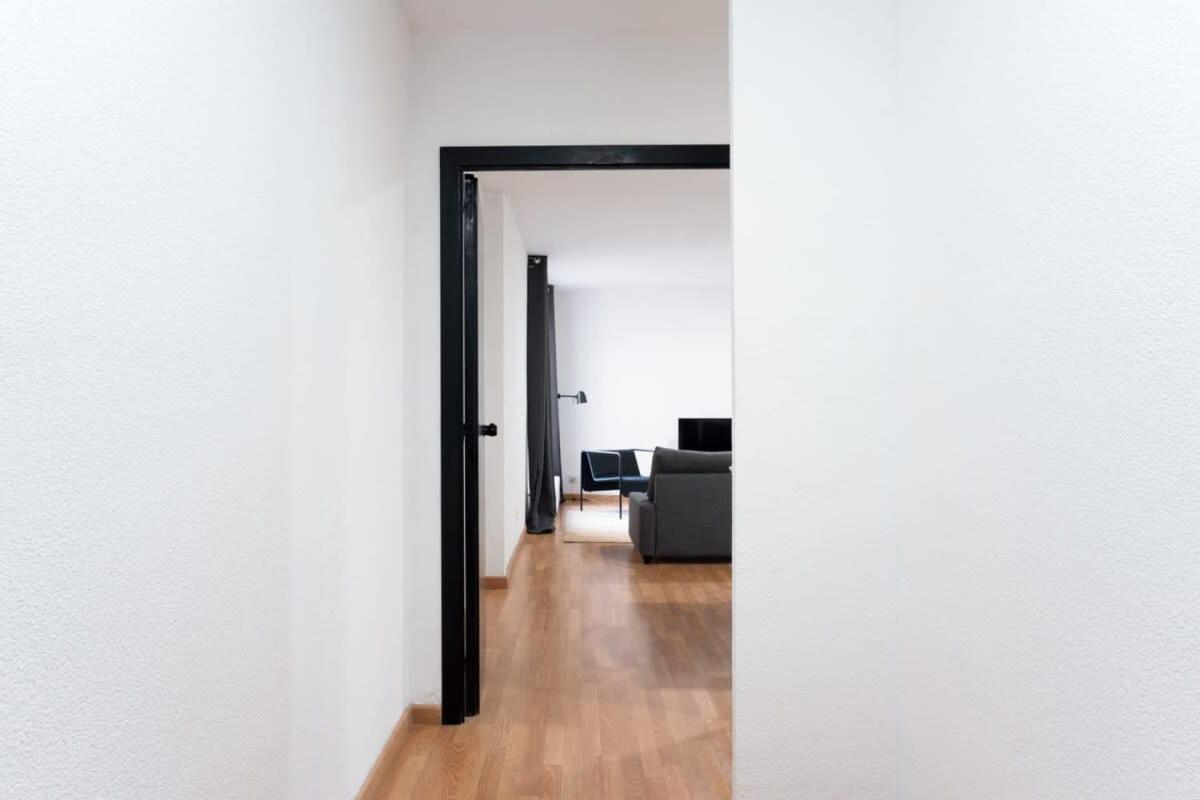 Plaza Urquinaona And Comfortable 3bd Appartamento Barcellona